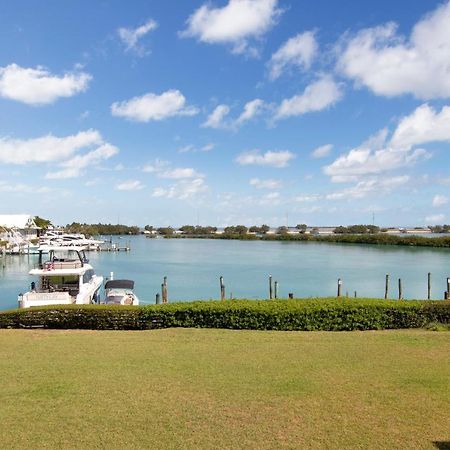 Majestic Marina Villa- 2 Bedroom Village At Hawks Cay Duck Key Exterior photo