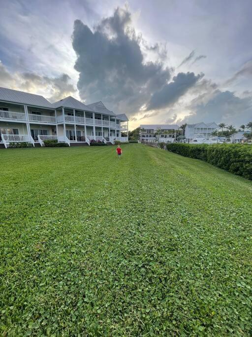 Majestic Marina Villa- 2 Bedroom Village At Hawks Cay Duck Key Exterior photo